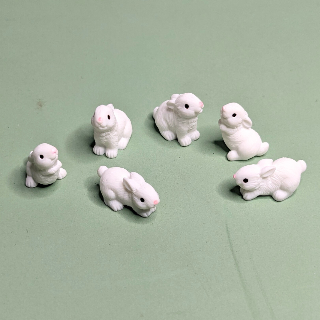 Mini Rabbit Terrarium Decoration